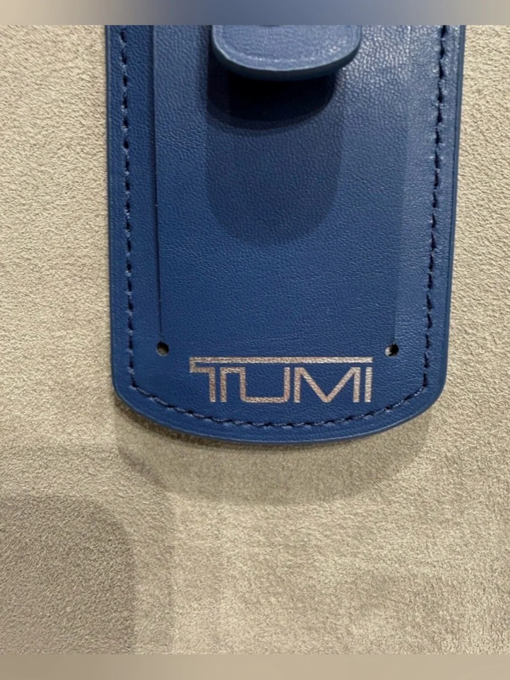 NEW Tumi 3.625” x 2.25” Leather Luggage Name Tag w/ Buckle - NAVY BLUE